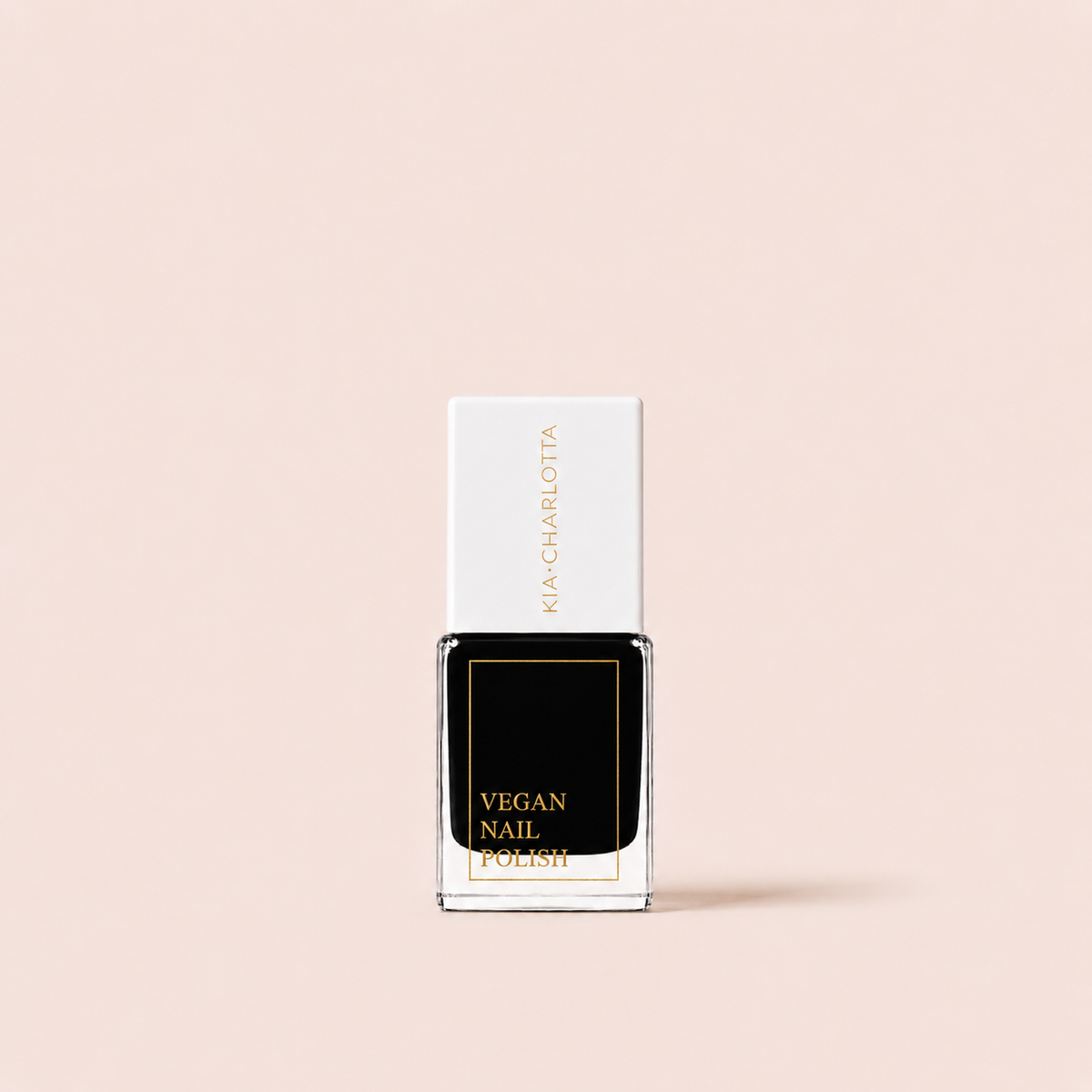 Veganer Nagellack A Brave Soul in Schwarz von Kia Charlotta