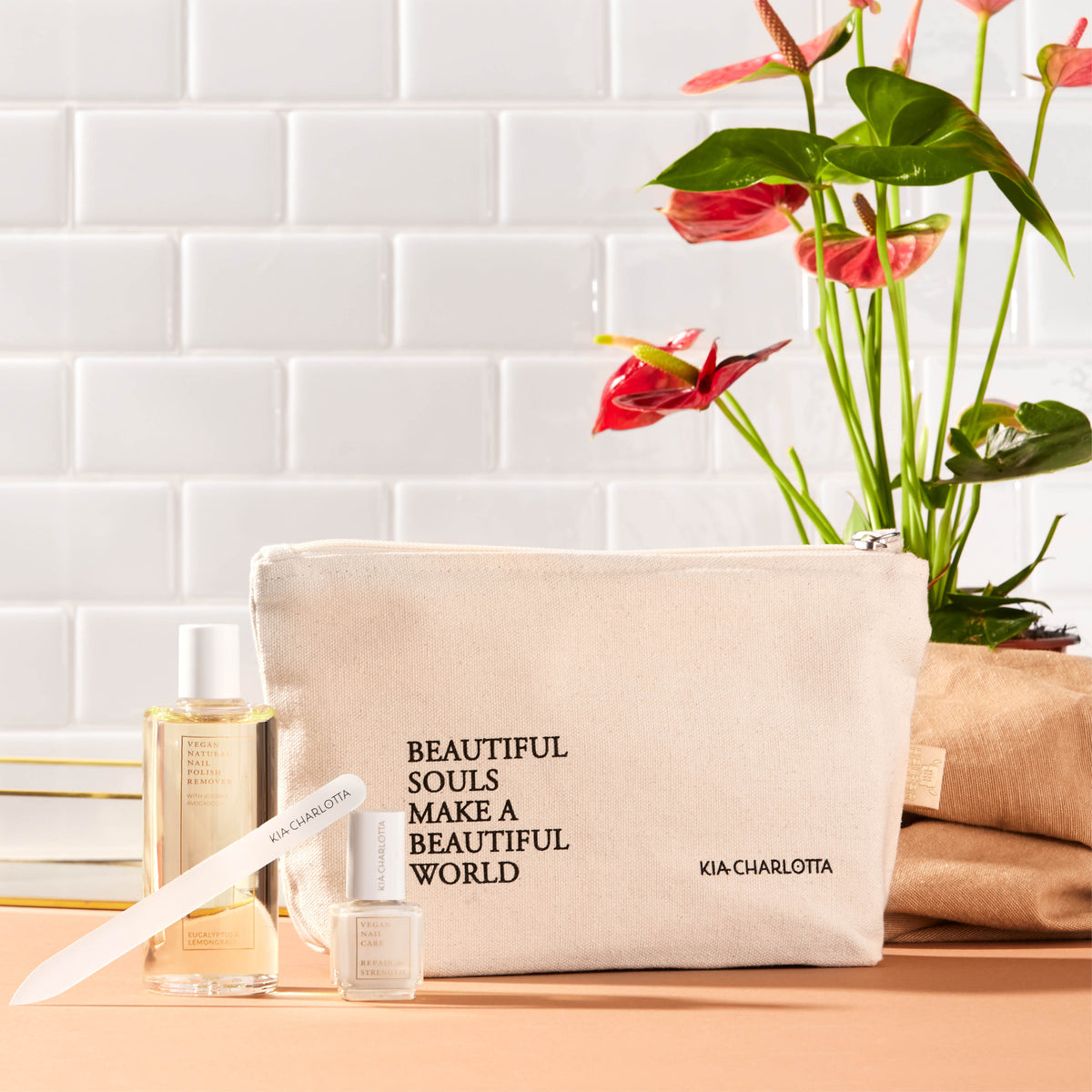 Beauty Bag – Kosmetiktasche von Kia Charlotta