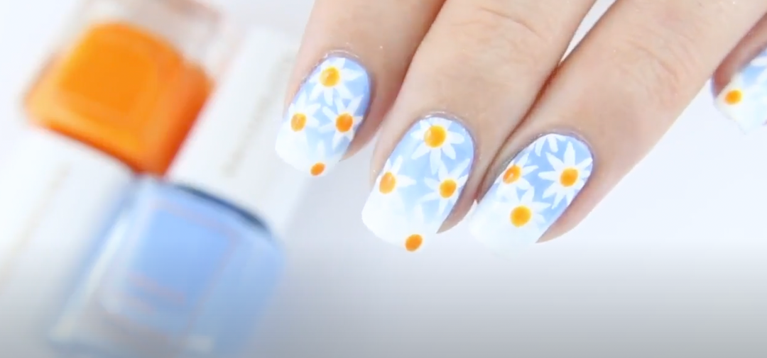Gänseblümchen Nageldesign Tutorial