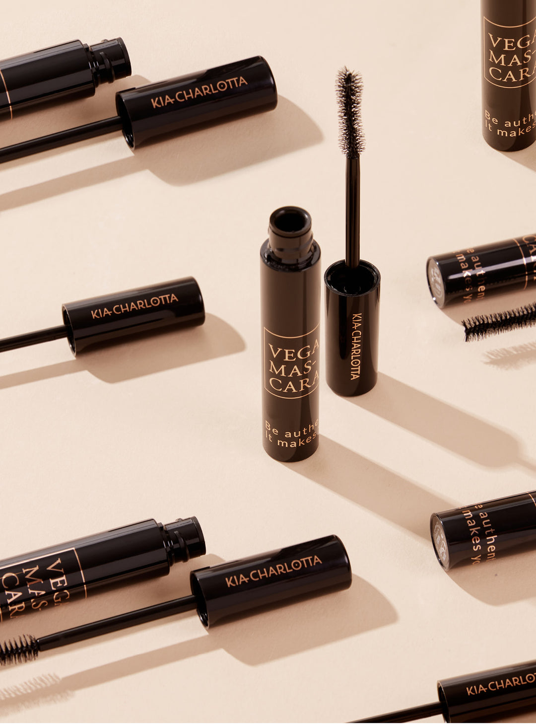 Vegan Mascara - Eyes On Me