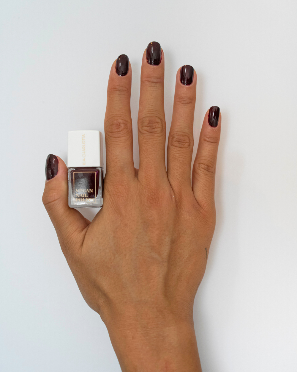 Kia Charlotta veganer Nagellack – nachhaltige Farbe ohne Schadstoffe, tierversuchsfrei, vegan Nail Polish