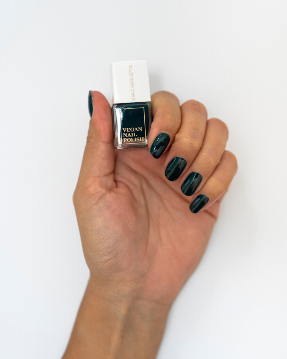 Kia Charlotta veganer Nagellack – nachhaltige Farbe ohne Schadstoffe, tierversuchsfrei, vegan Nail Polish