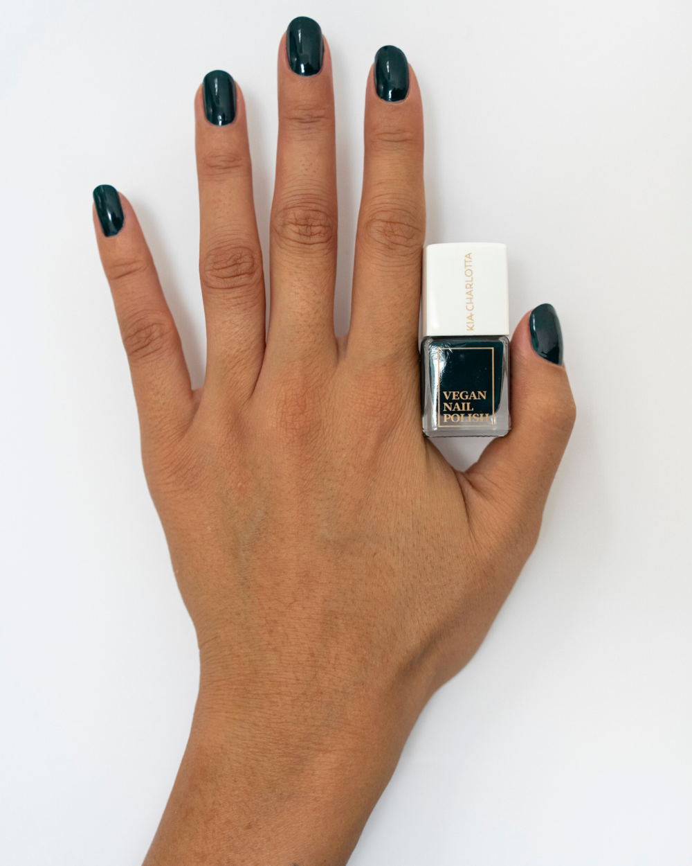 Kia Charlotta veganer Nagellack – nachhaltige Farbe ohne Schadstoffe, tierversuchsfrei, vegan Nail Polish
