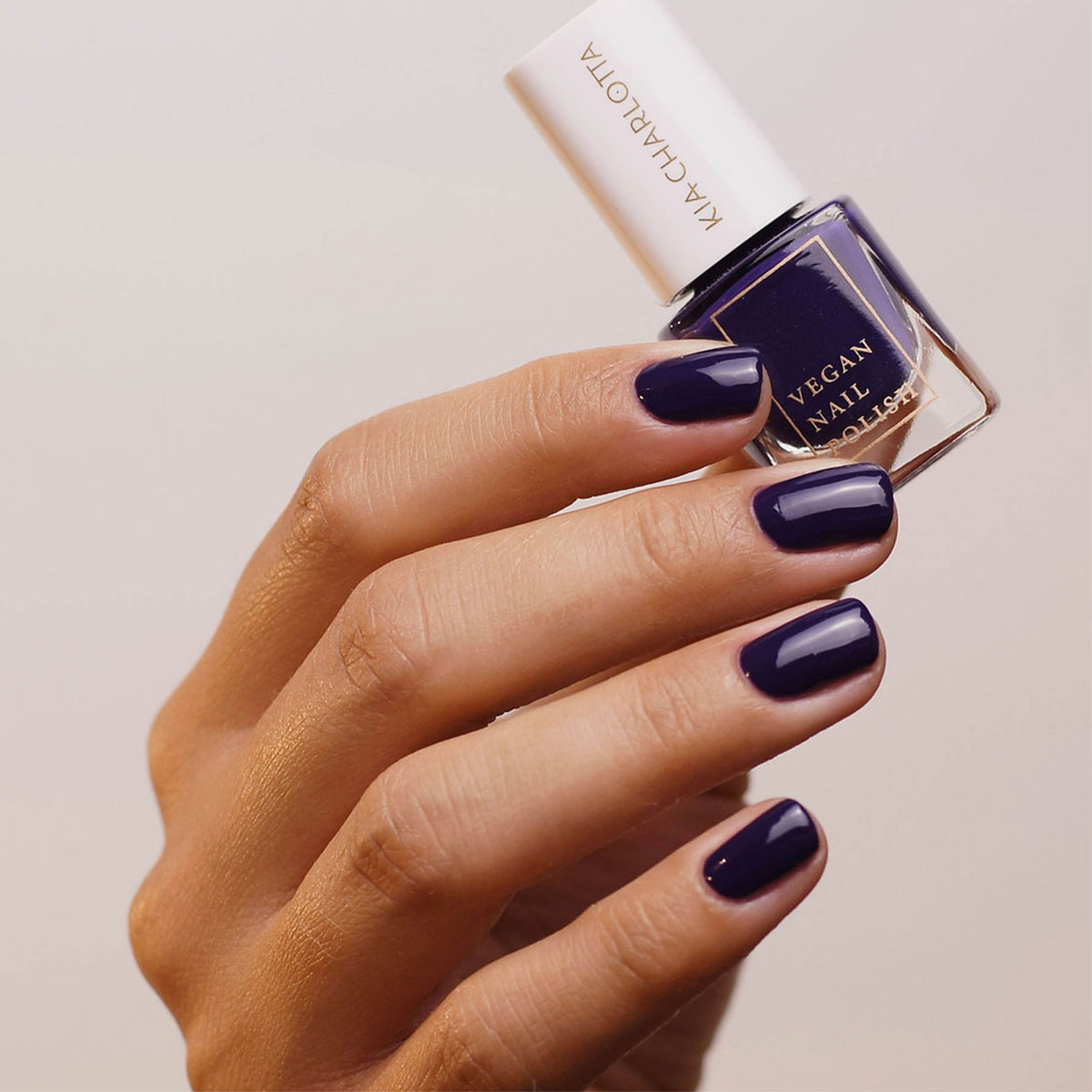 Nagellack Pretty Awesome – Farbe am Nagel, vegan